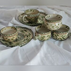 Keep It Cozy Dining Set